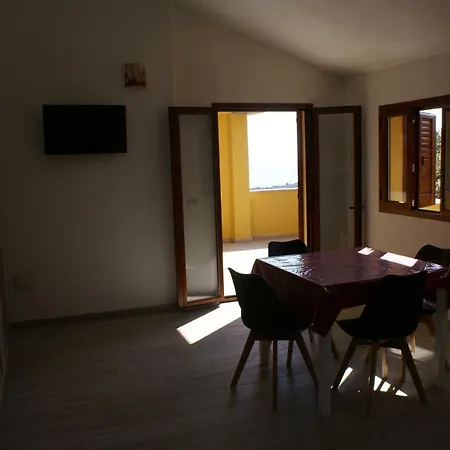 Casa Mariolu 2 Piano Mansarda *